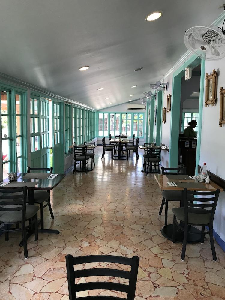 Toby'S Resort Montego Bay Exterior foto