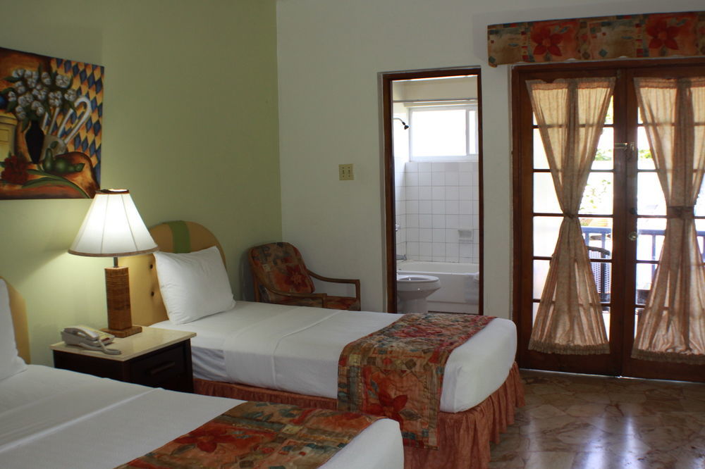 Toby'S Resort Montego Bay Exterior foto