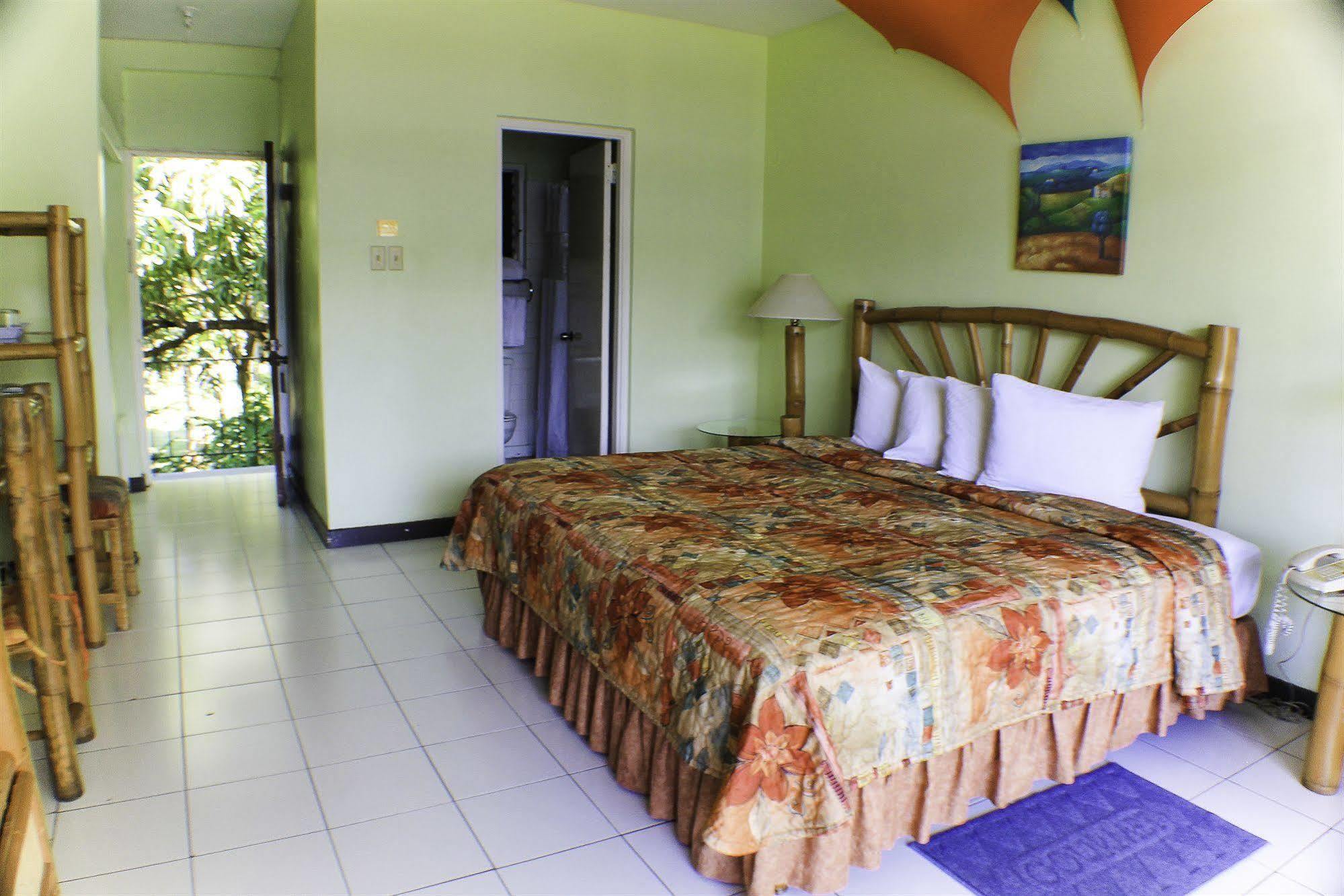 Toby'S Resort Montego Bay Exterior foto
