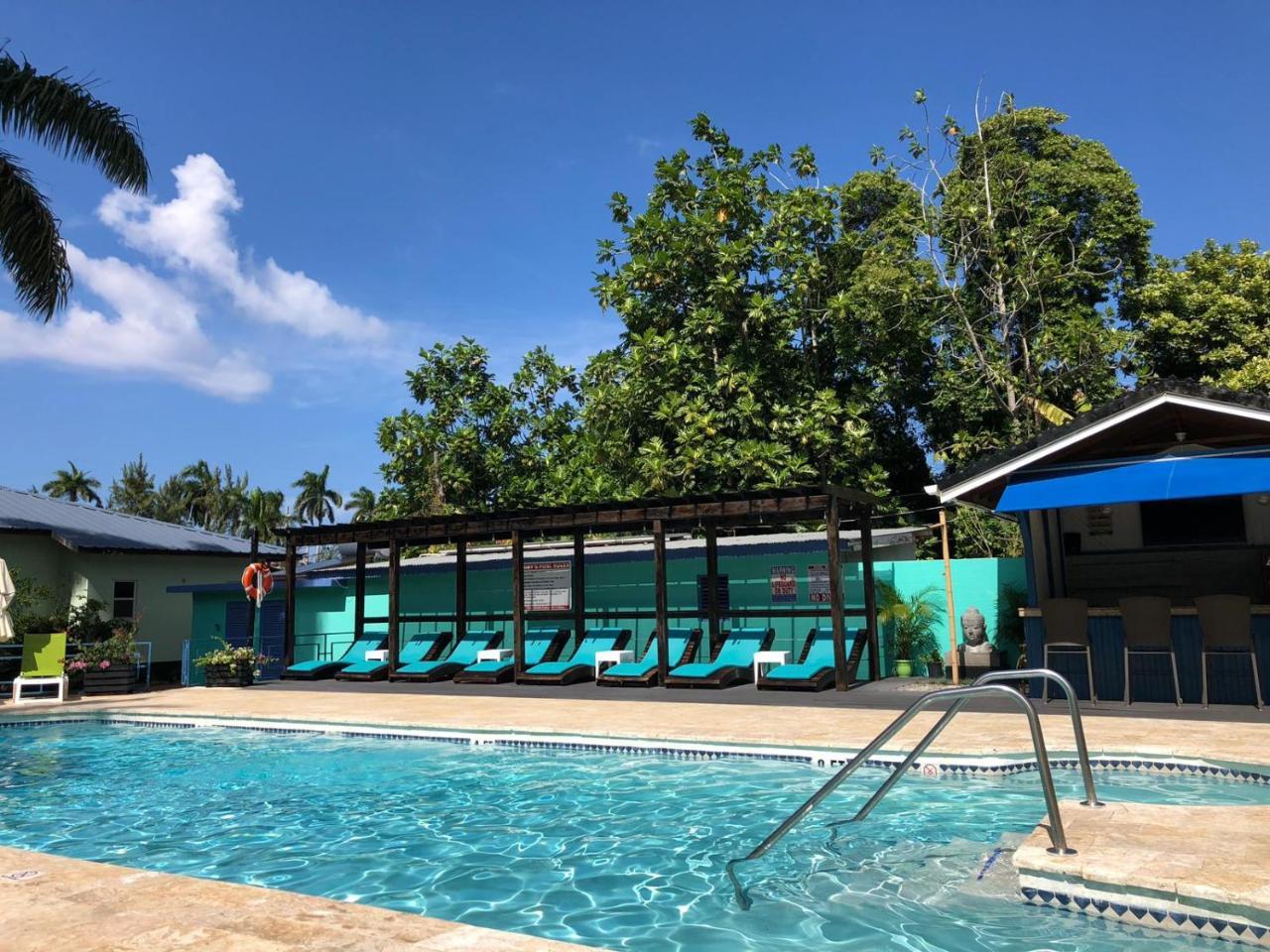 Toby'S Resort Montego Bay Exterior foto